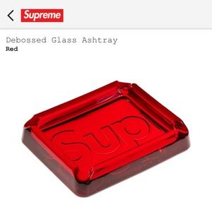 Supreme Debossed Glass ashtray ss11